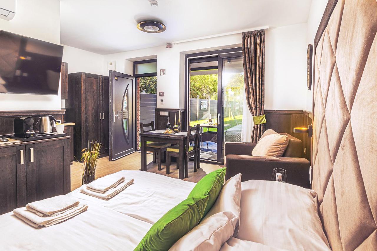 Park Hotel Buek-Buekfuerdo מראה חיצוני תמונה