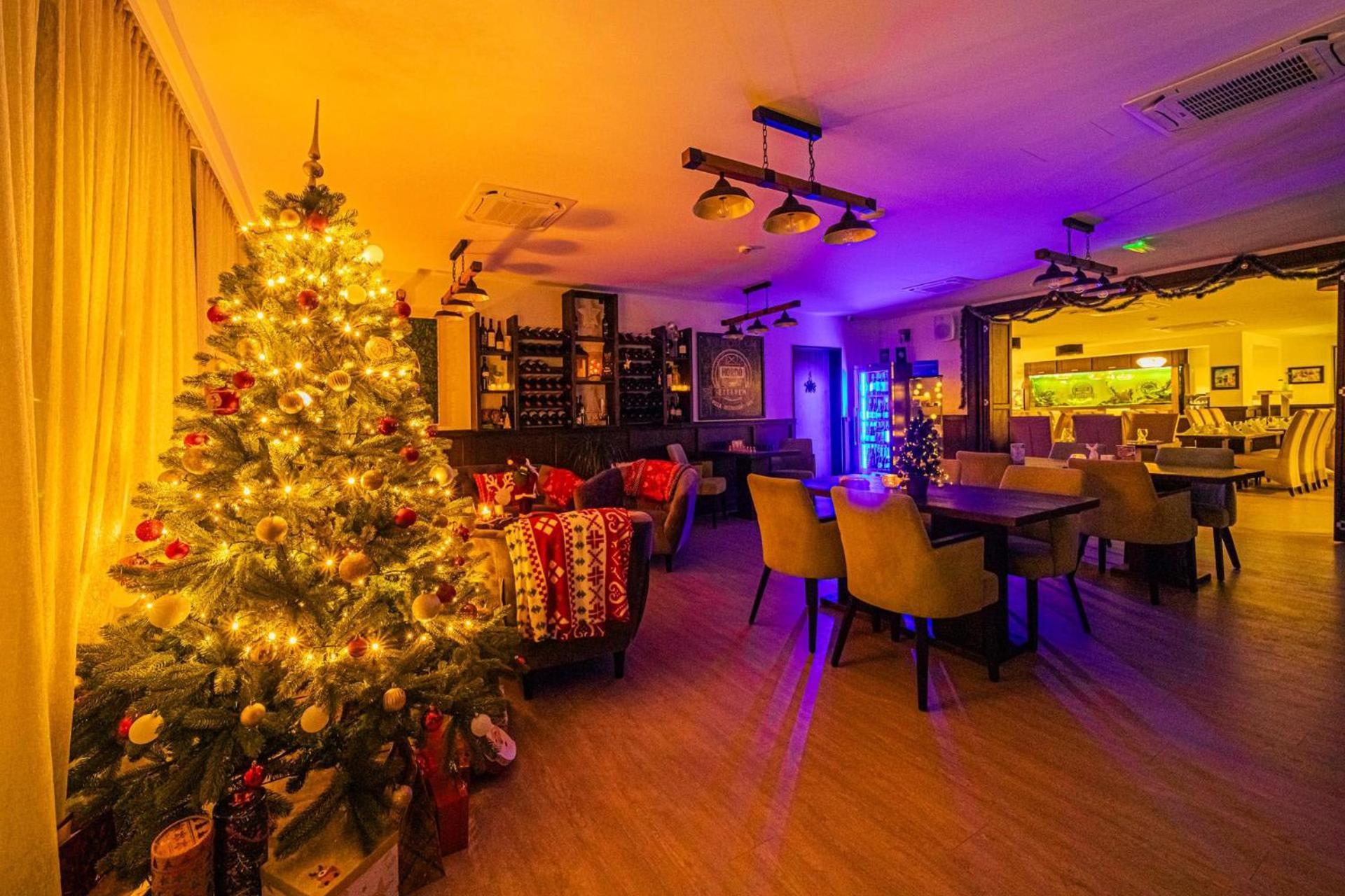 Park Hotel Buek-Buekfuerdo מראה חיצוני תמונה